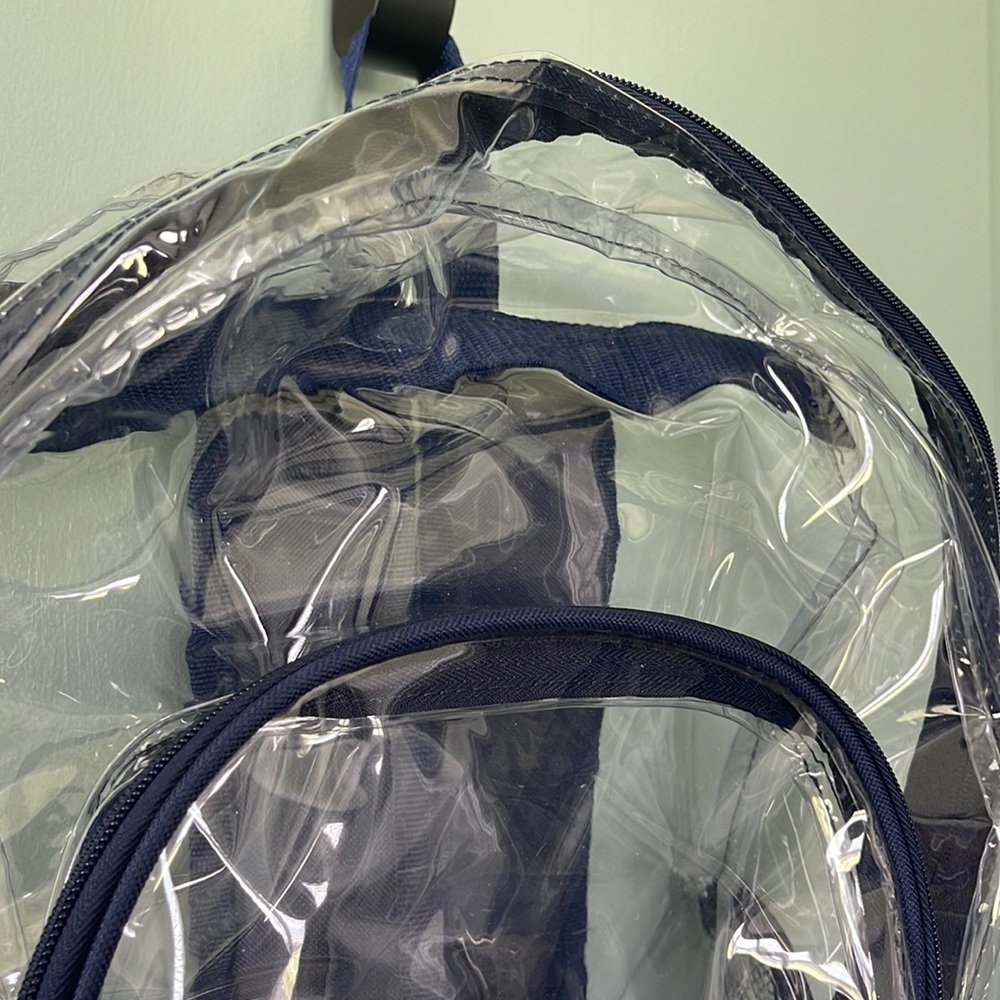 Clear back pack - Picture 3 of 10